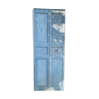 Porte accordéon en chêne teinté bleu