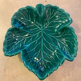 Set of leaf dishes