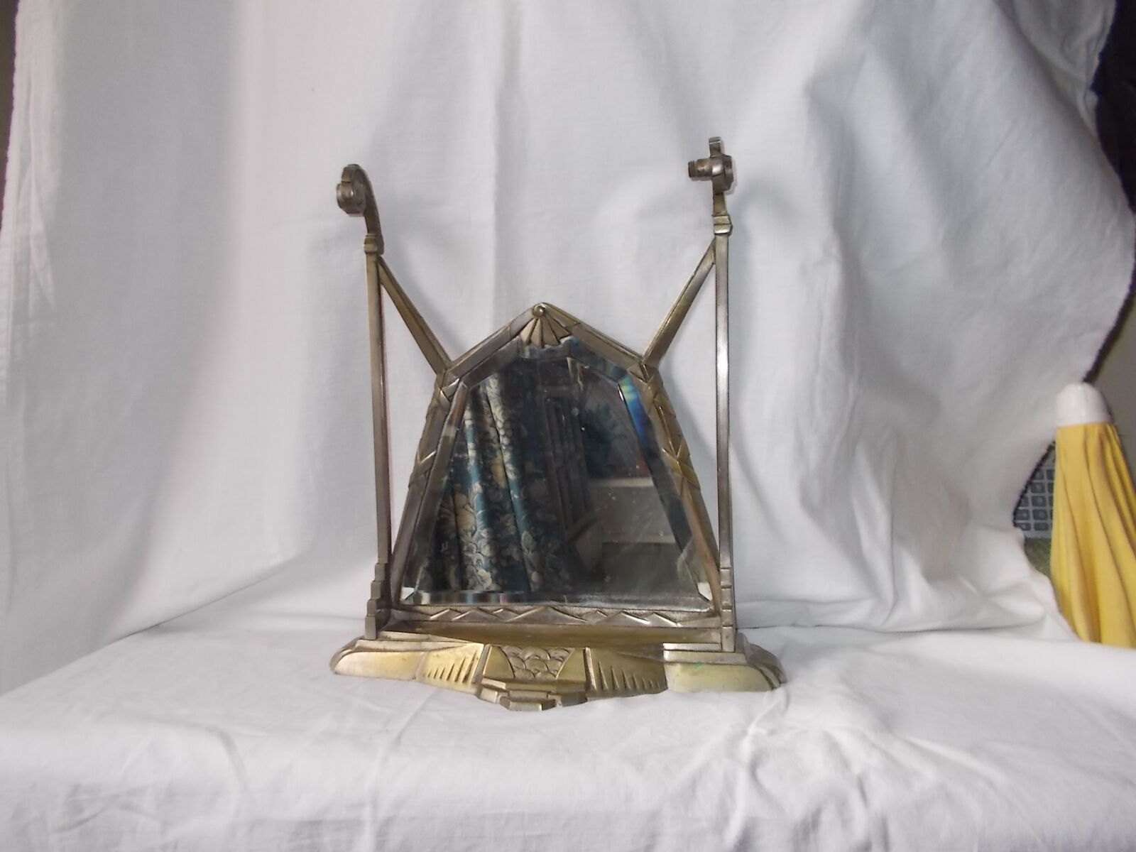 Art deco table mirror 34x32cm