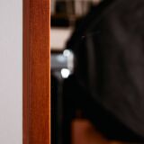 Miroir encadré en teck par Aksel Kjersgaard