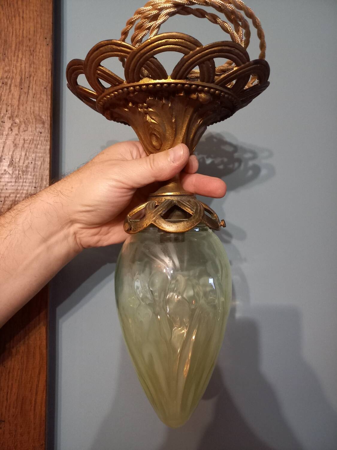 Luminaire globe verre ouraline ancien Art nouveau fin 19e début 20e siècle