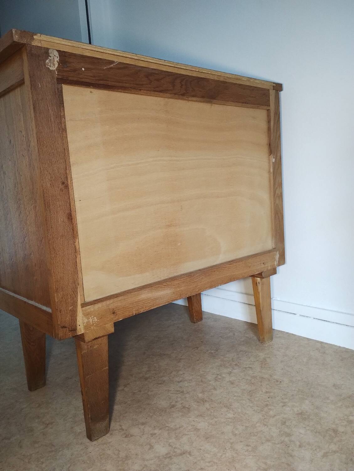 Vintage chest of drawers