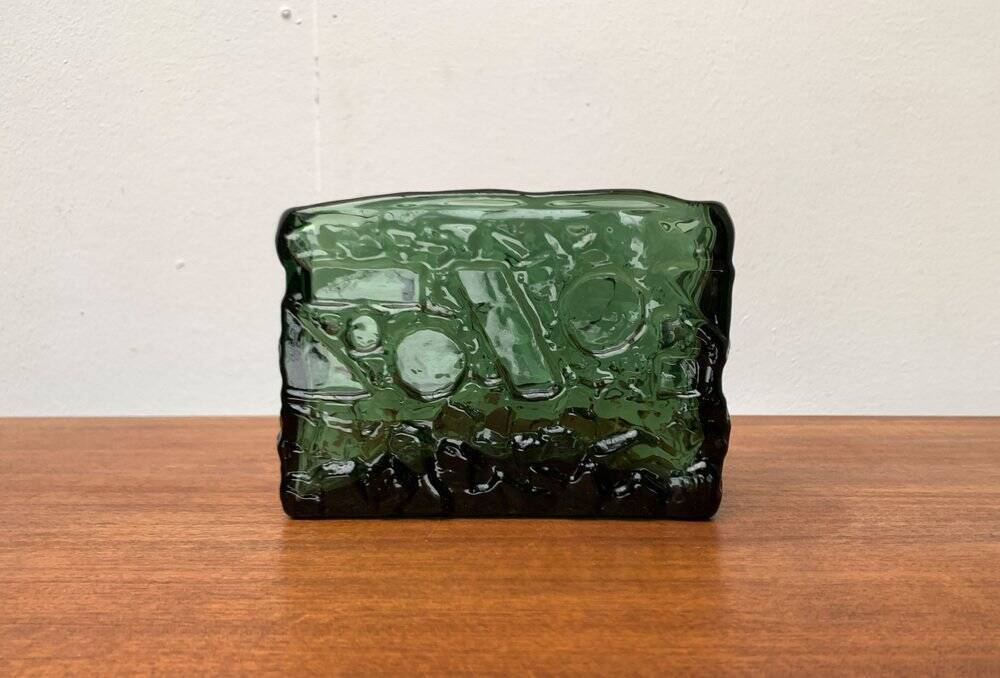 Swedish brutalist glass vase from the mid-century by Göte Augustsson for Ruda, 1960s.