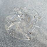 Rounded wave crystal empty pocket