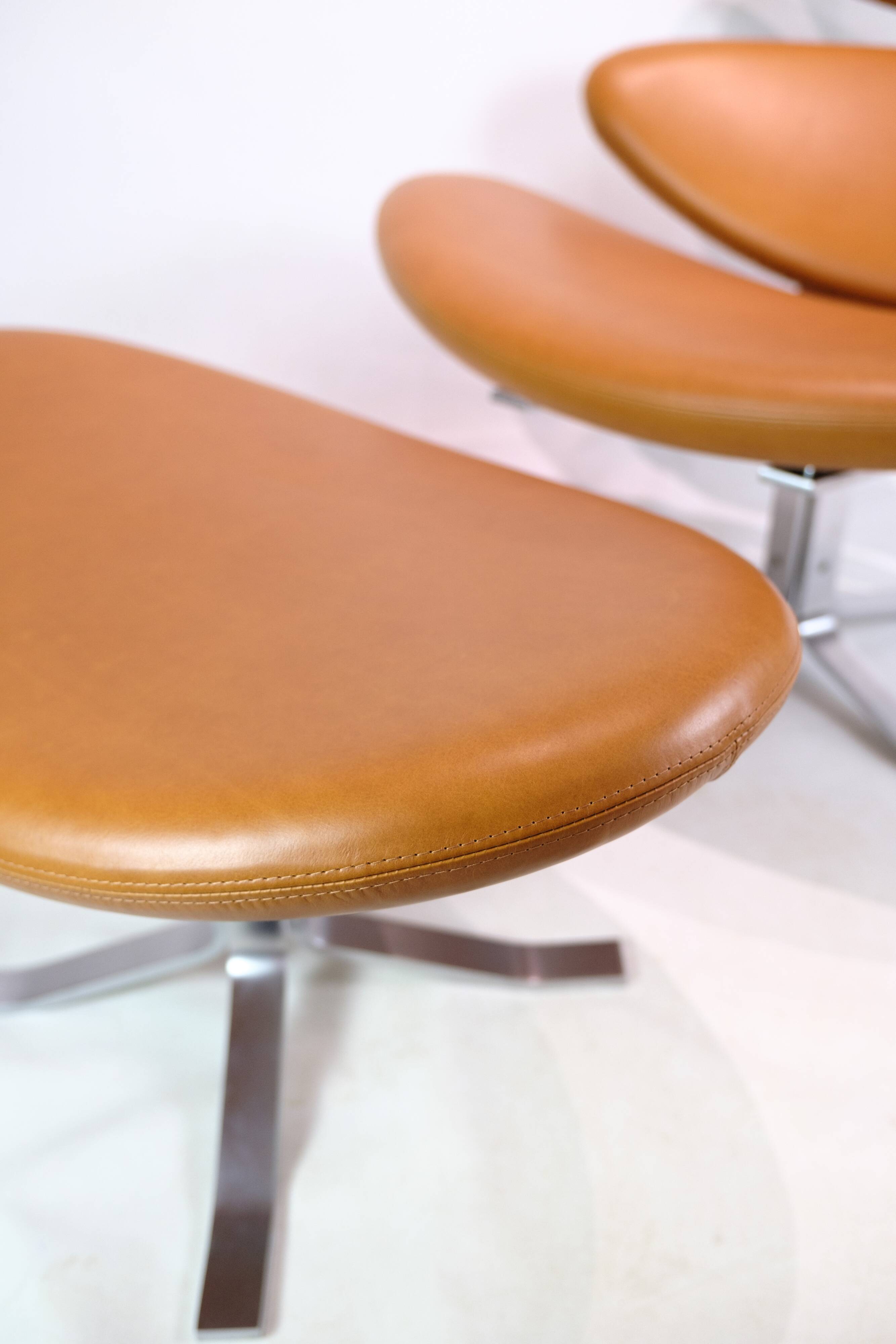 Corona Lounge Chair With Stool Model EJ 5 Made In Walnut Elegance Leather By Poul M. Volther