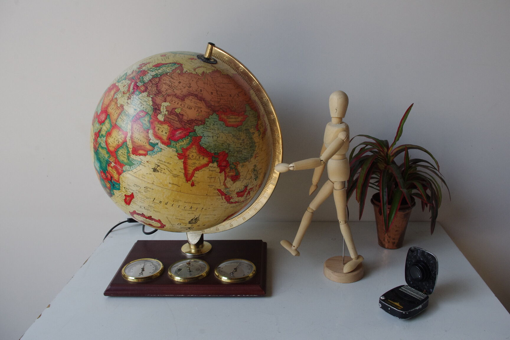 Vintage danish globe, 1970s