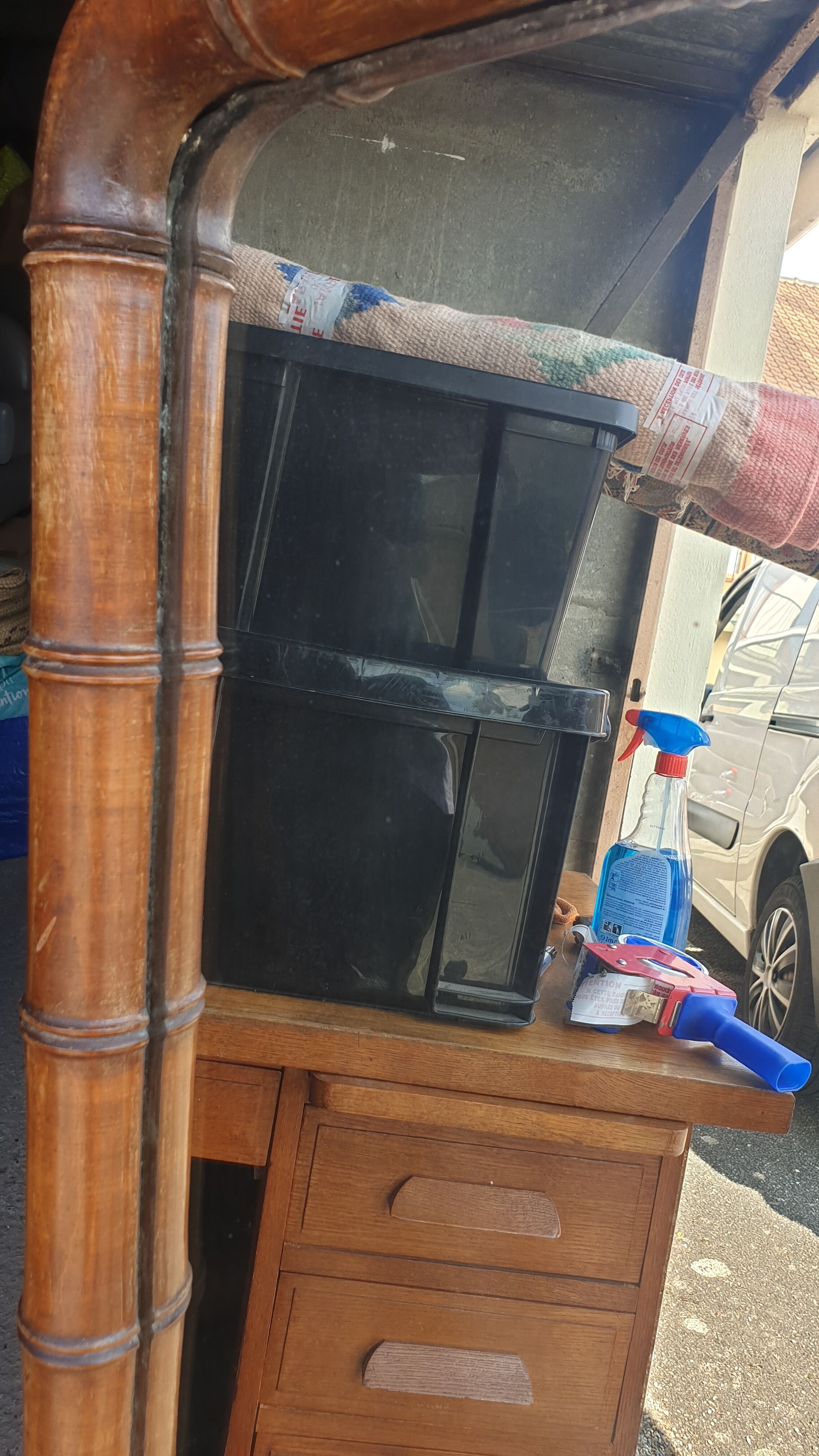 Colonial mirror late nineteenth 130x74cm