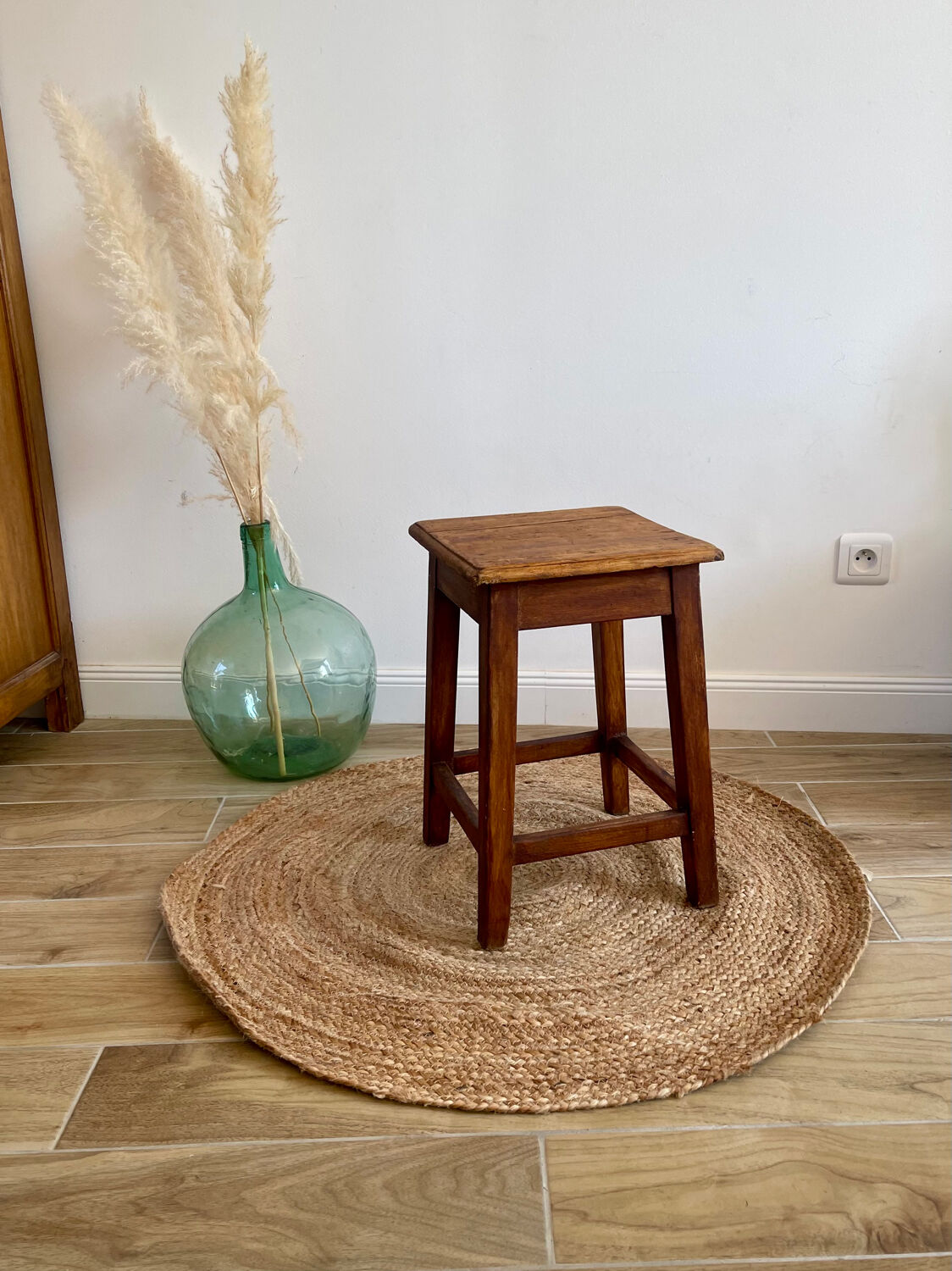 Workshop stool