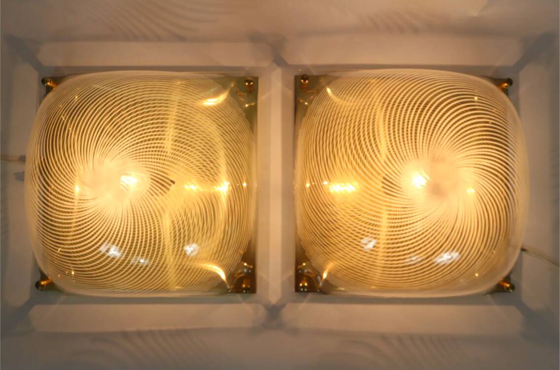 Pair of 80s sconces, white spiral decoration.