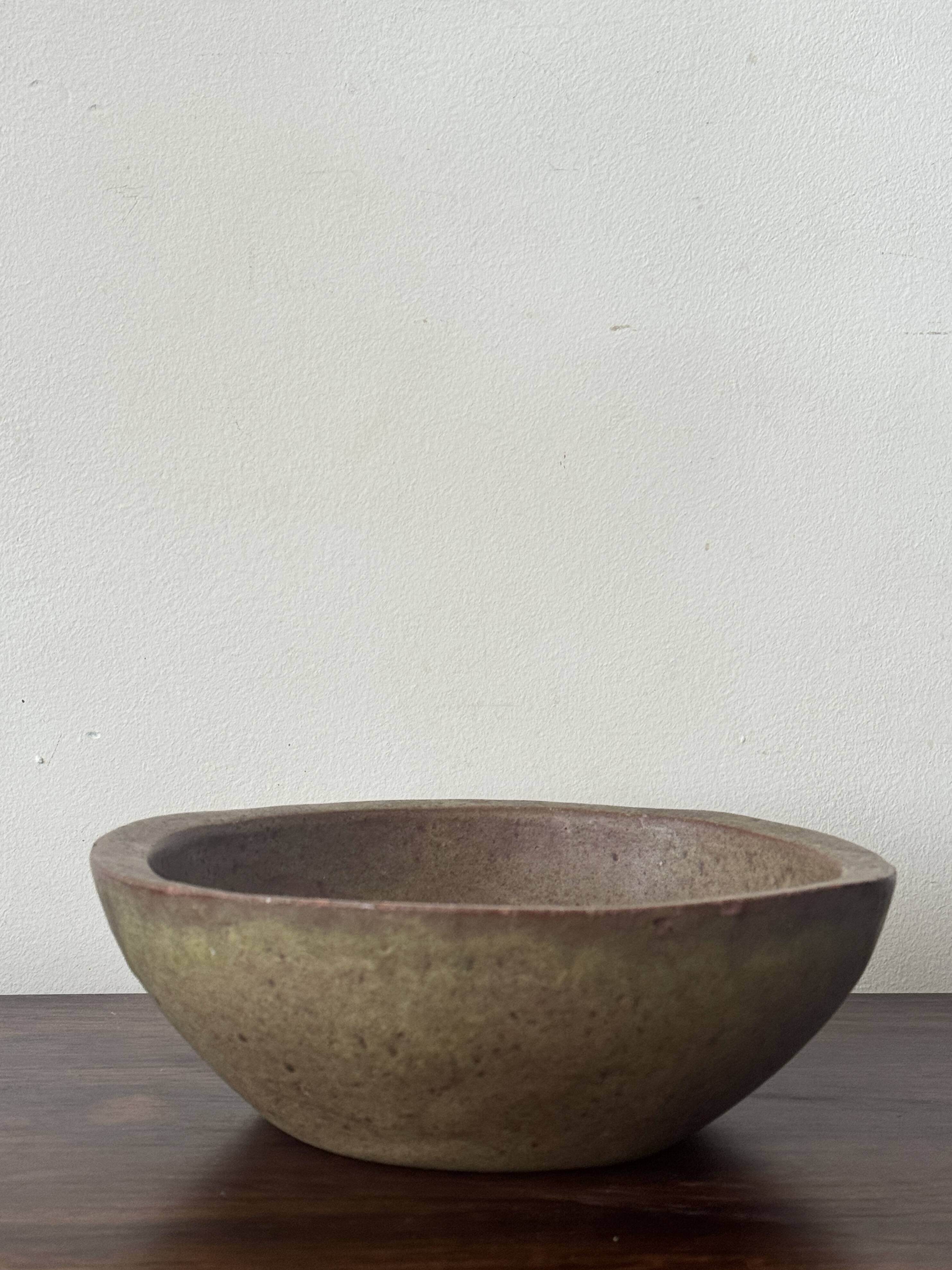 Fruit bowl cut signed Gres de Corse, Atelier Campo Piano 1970