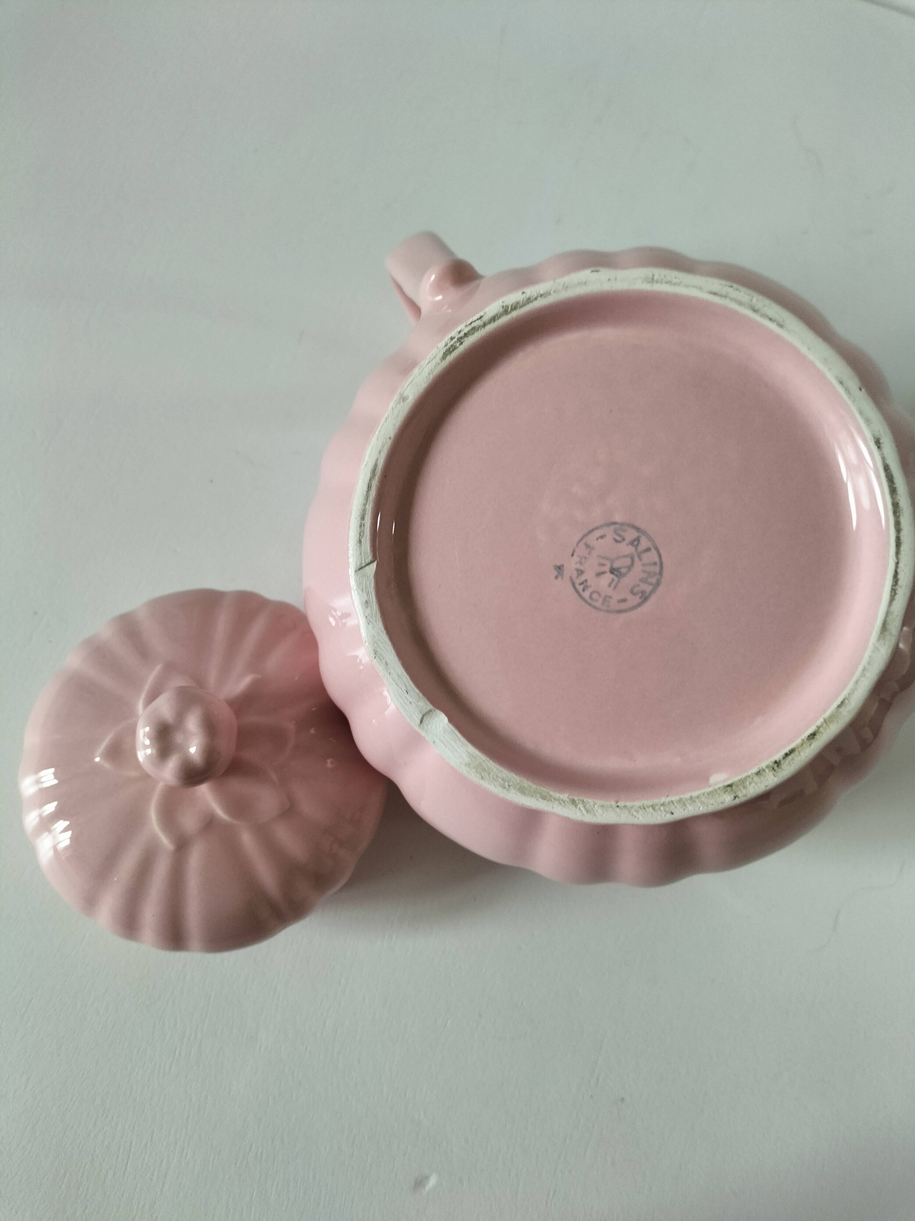 Vintage mid-century ribbed pink powder teapot by Salins.