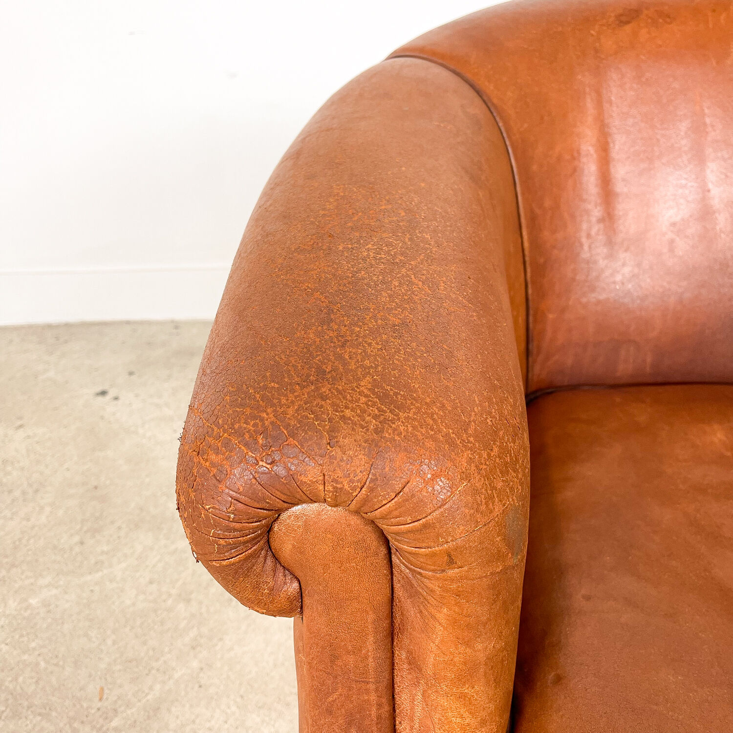Vintage sheep leather club chair tub notter