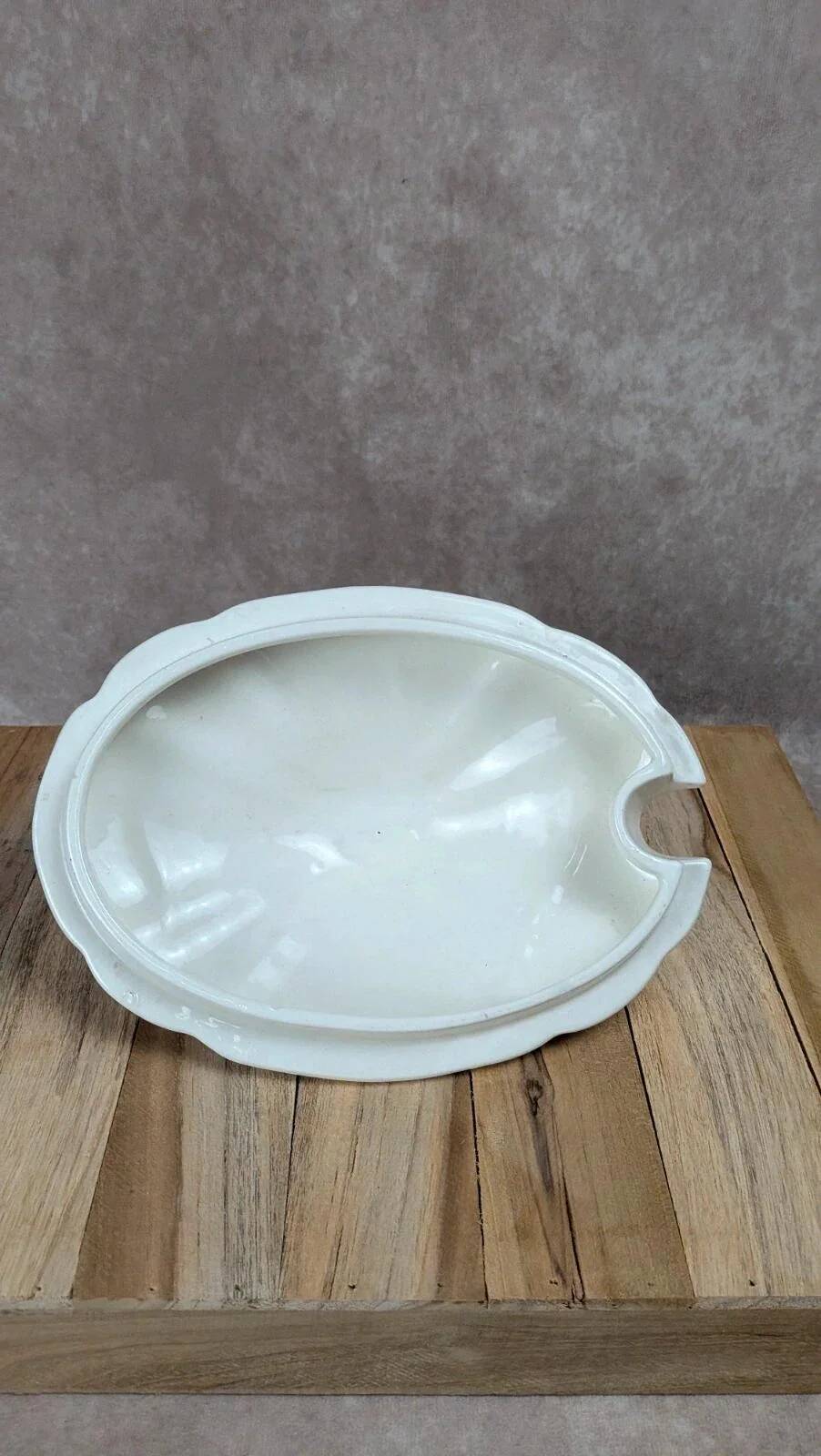 Large vintage Longchamp soup tureen