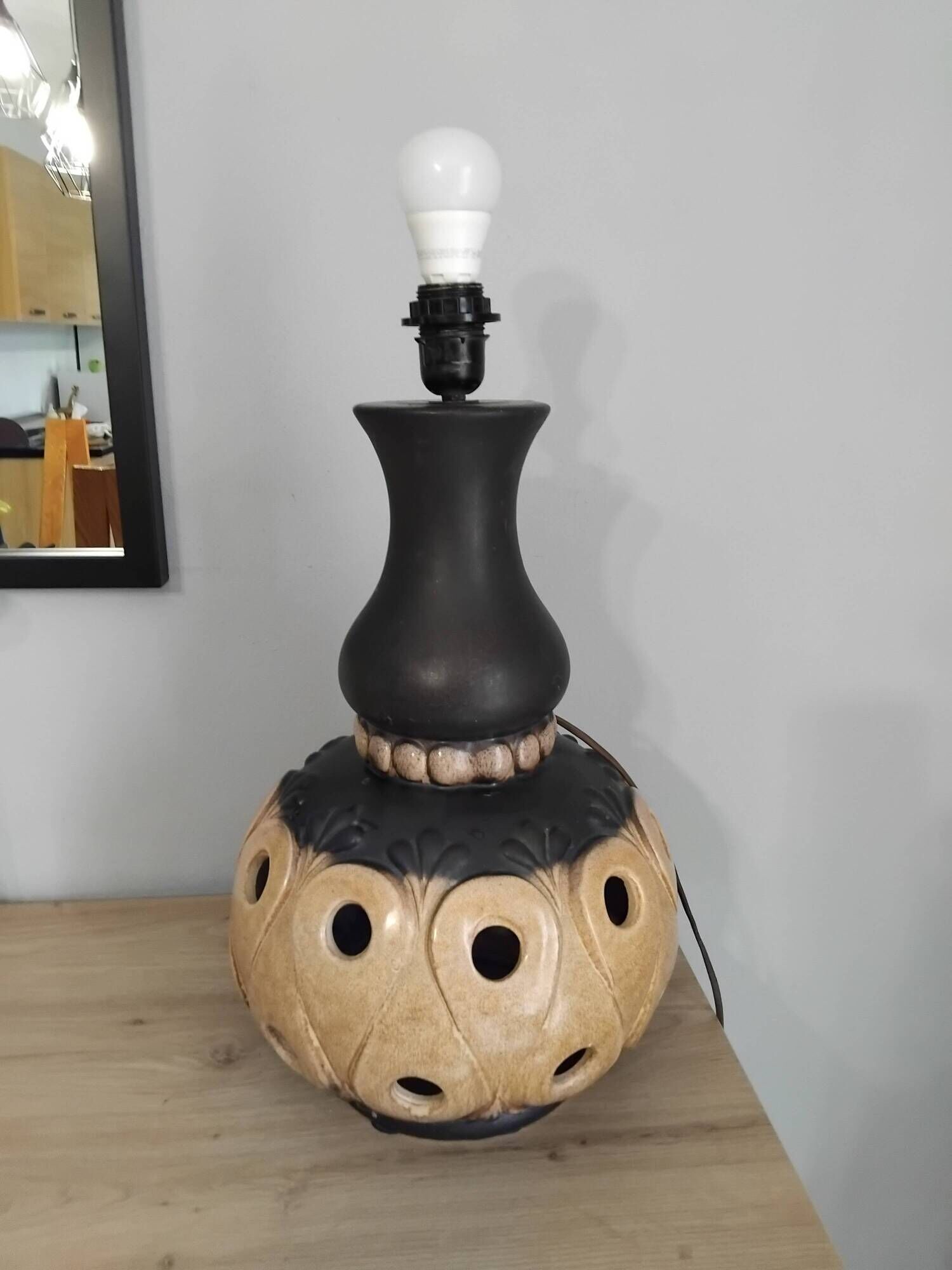 Vintage ceramic sun lamp from the 70s.