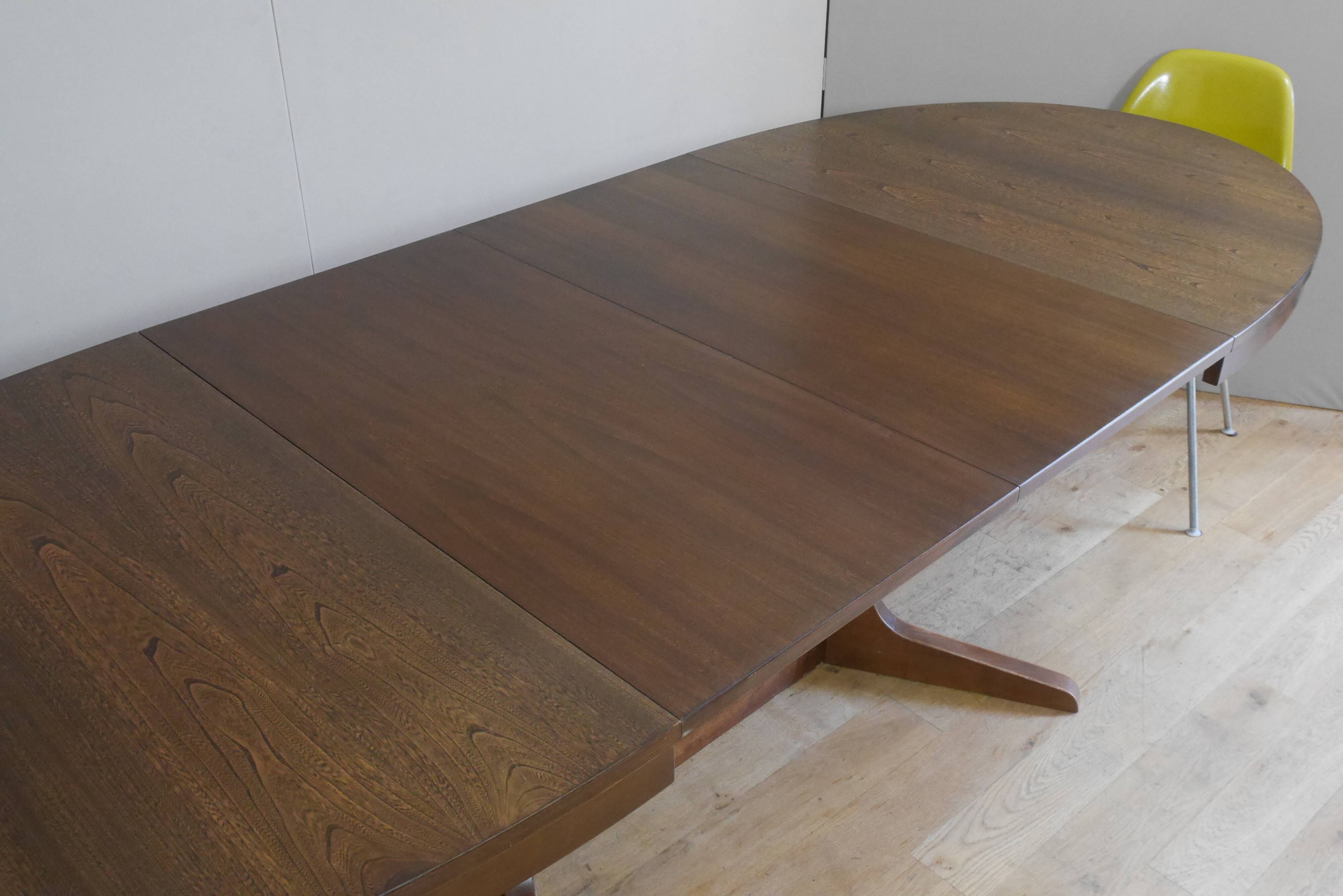 Baumann oval elm table