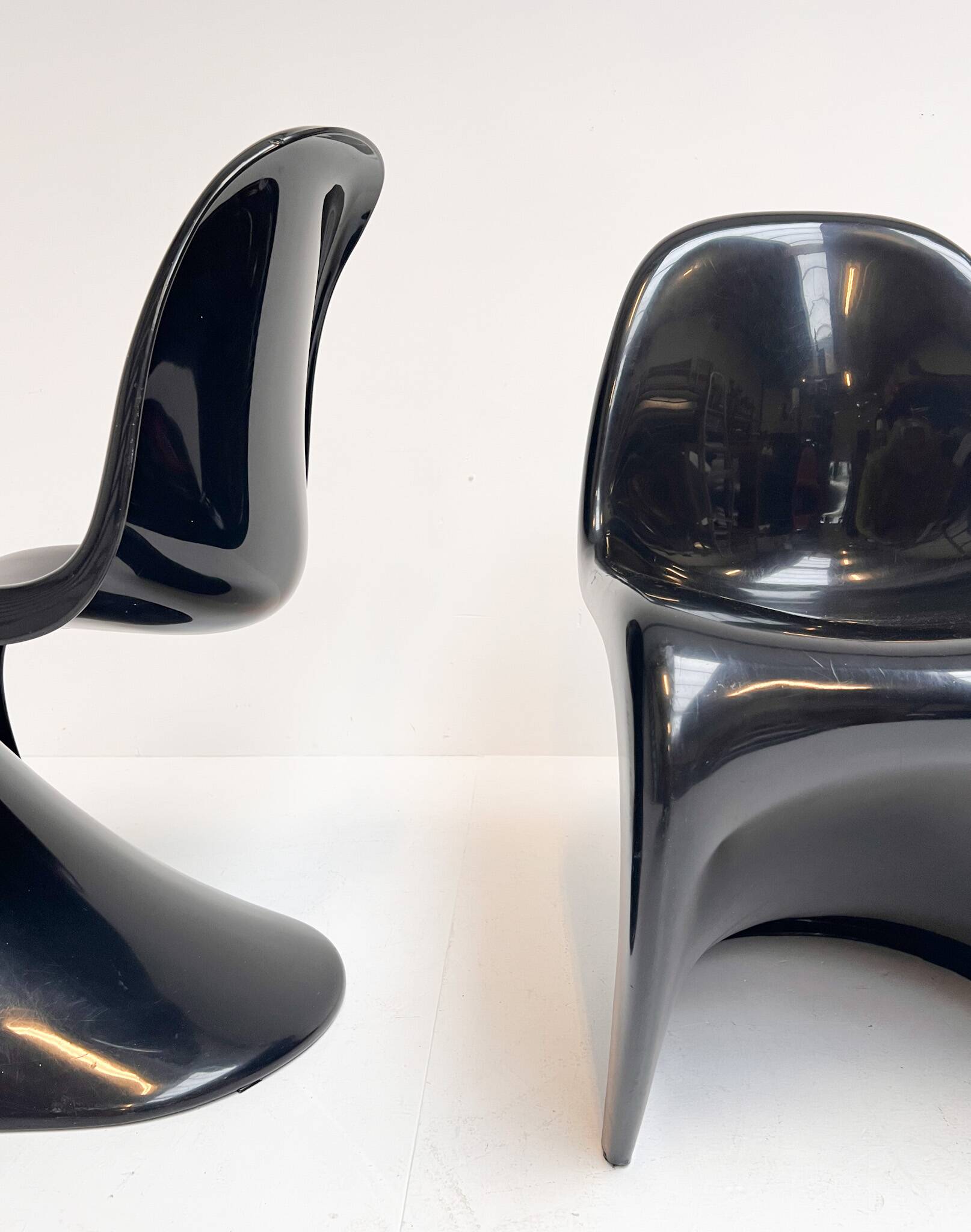 Set of 2 Herman Miller chairs by Verner Panton, 1970's