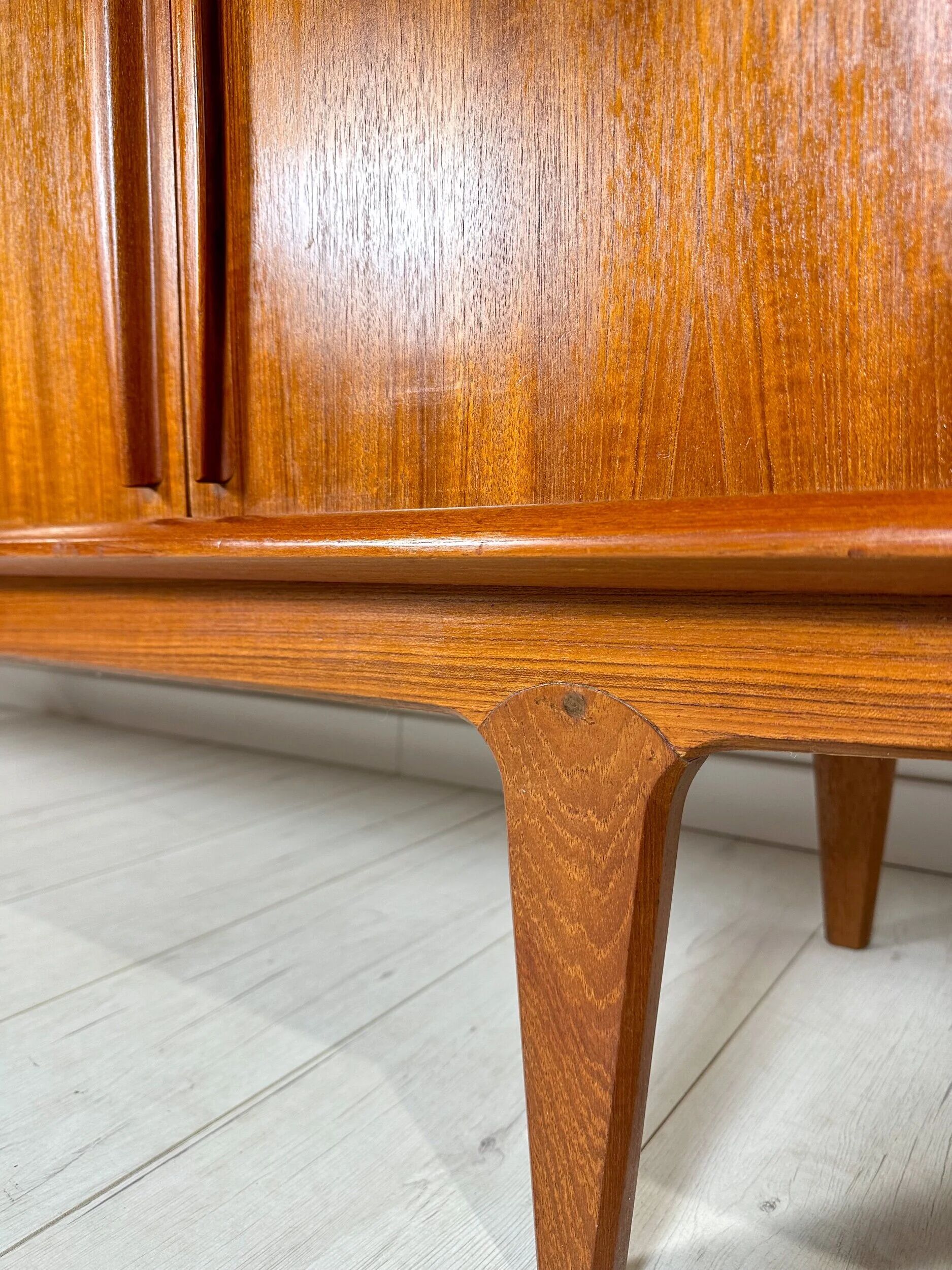 1960s Vintage Timeless Scandinavian Danish Design Teak Sideboard