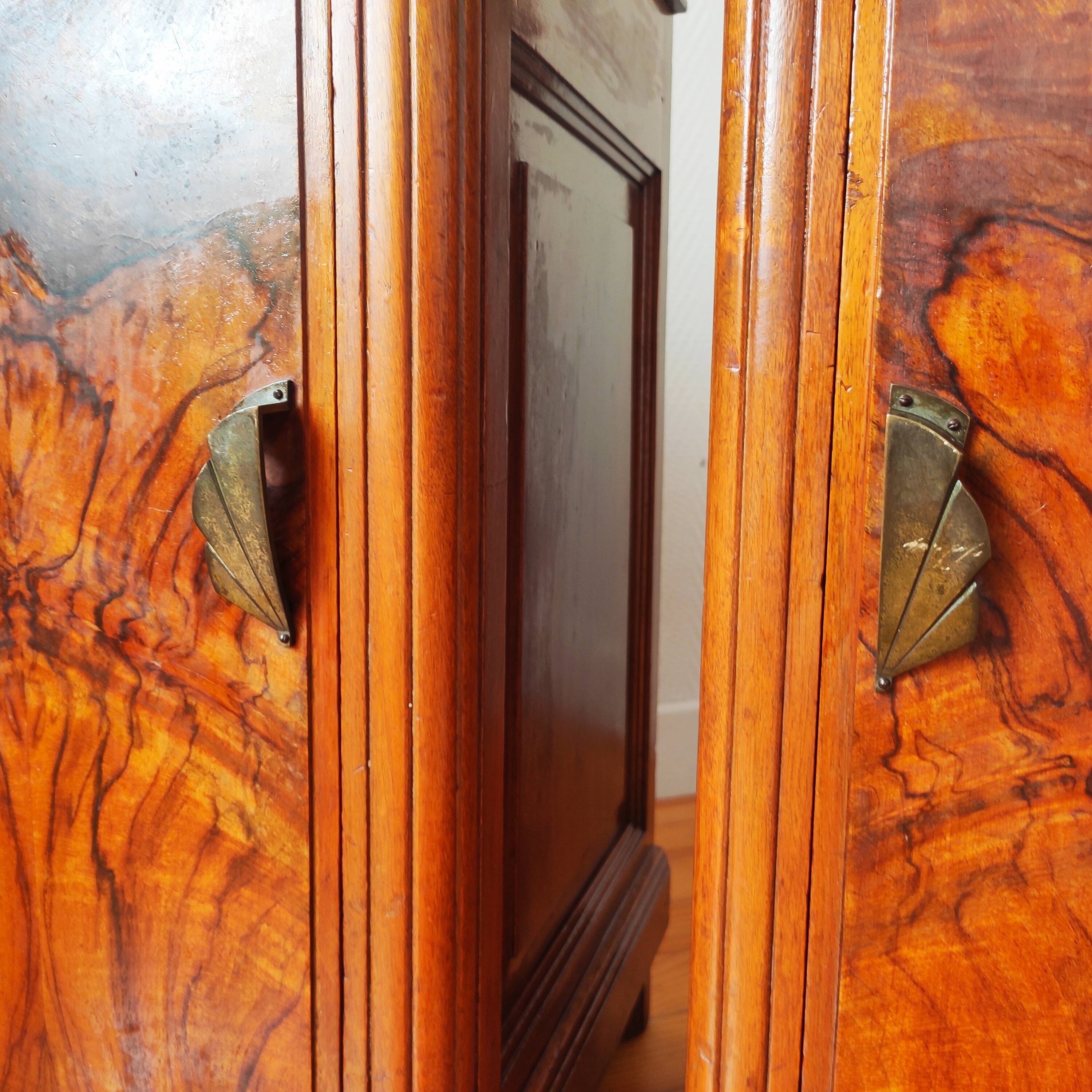 Pair of Art Deco bedside tables in solid blonde walnut – France 1930