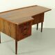 Bureau Boomerang en palissandre du milieu du siècle, années 1960