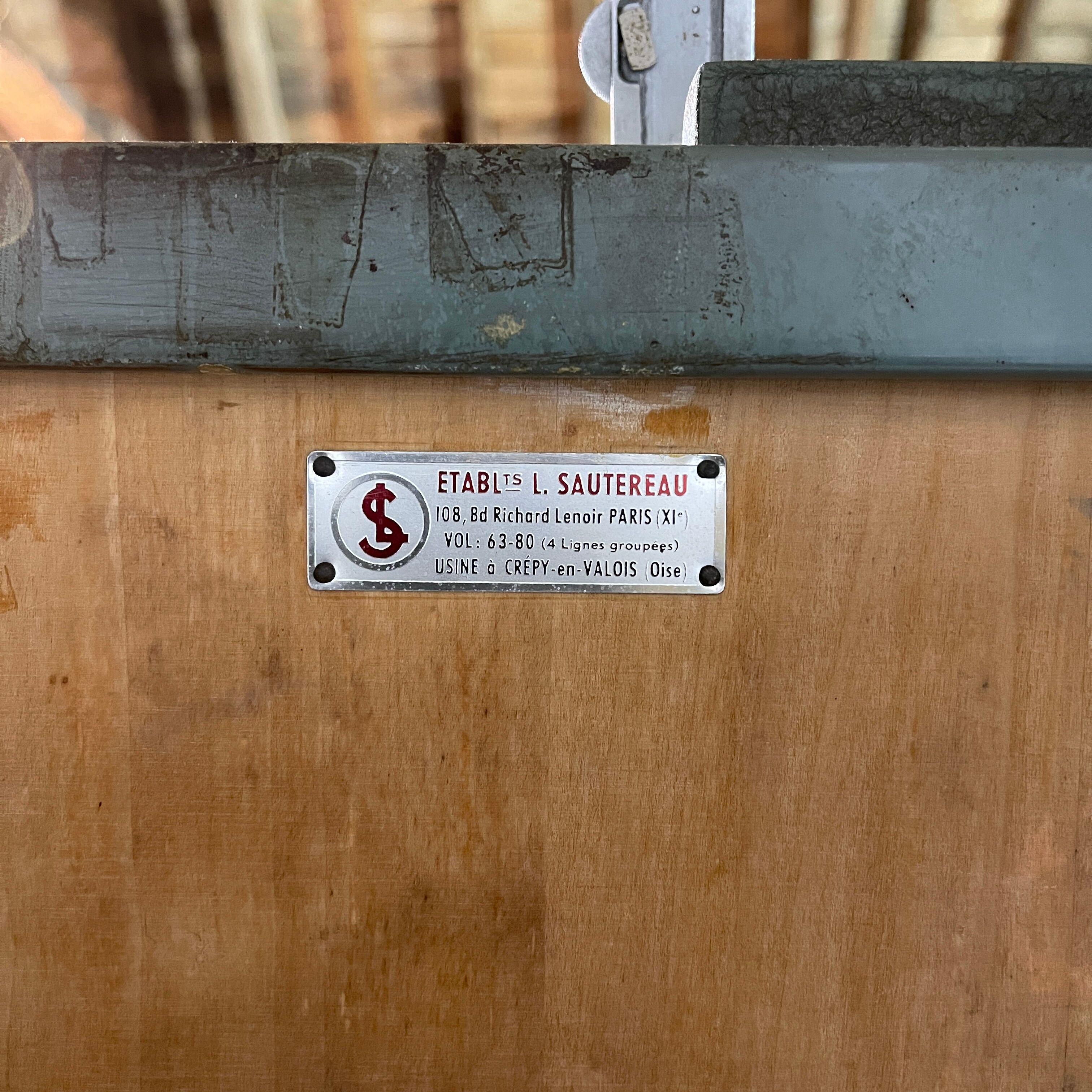 Architect's drawing table