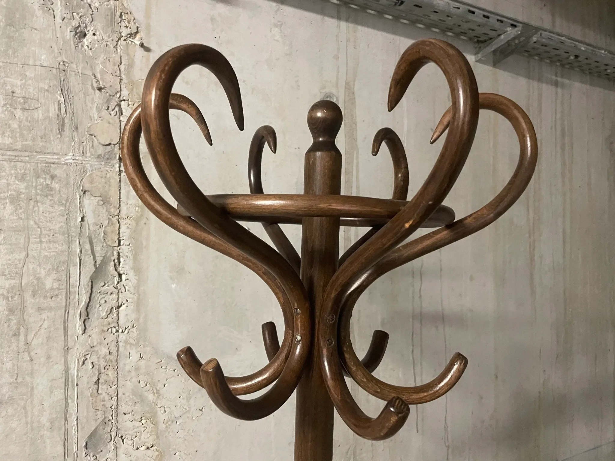 Coat rack parrot 1960s