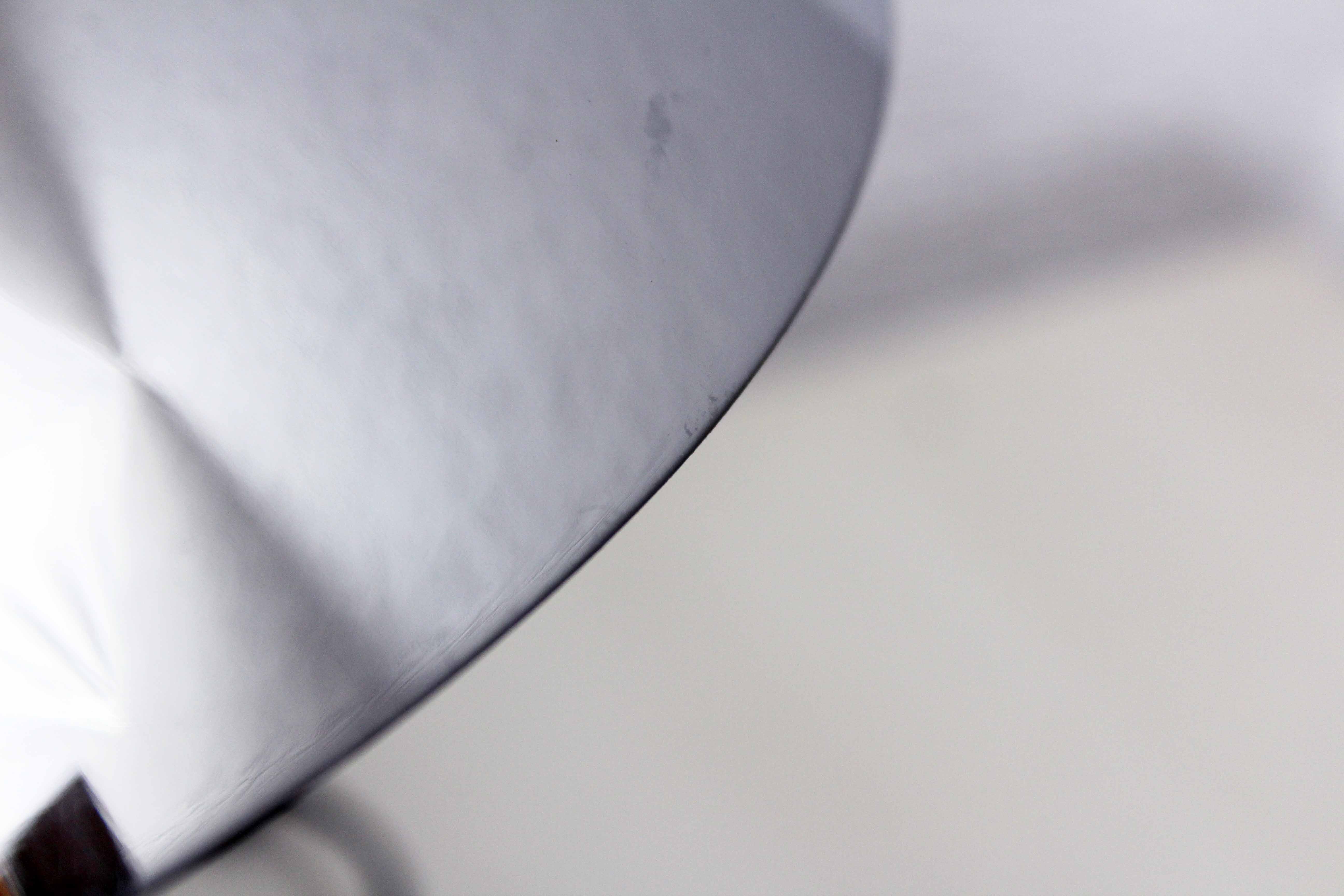 Lampe champignon en métal chromé