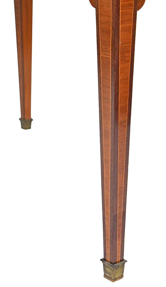 Cylinder desk in Louis XVI style