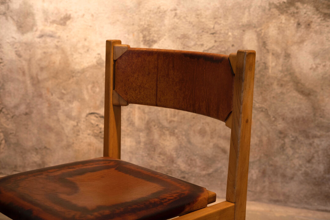 Regain home dining room set