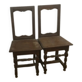 2 chaises en boi massif