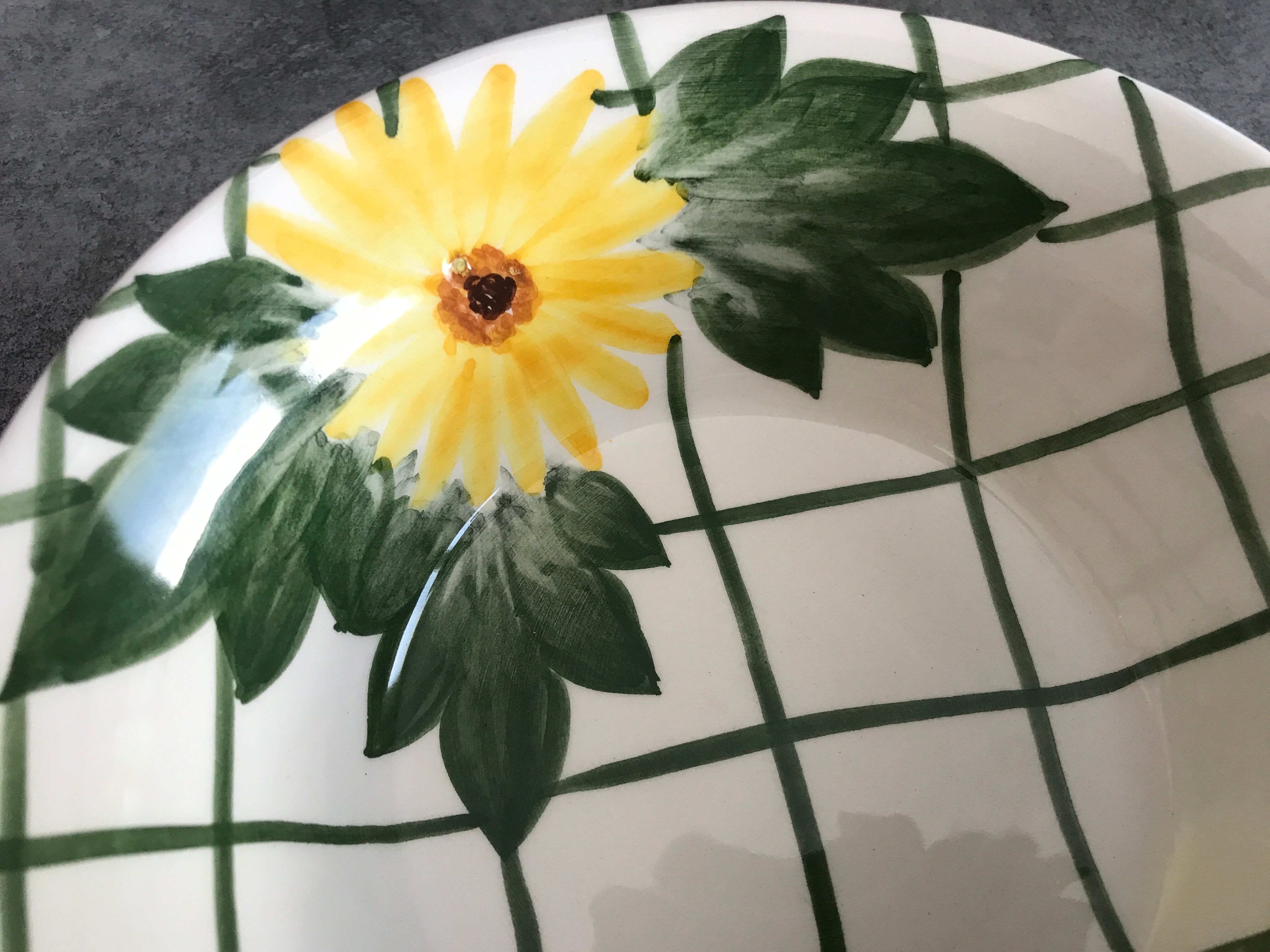 Cup vintage in ceramic enamelled signed fleur peinture decoration