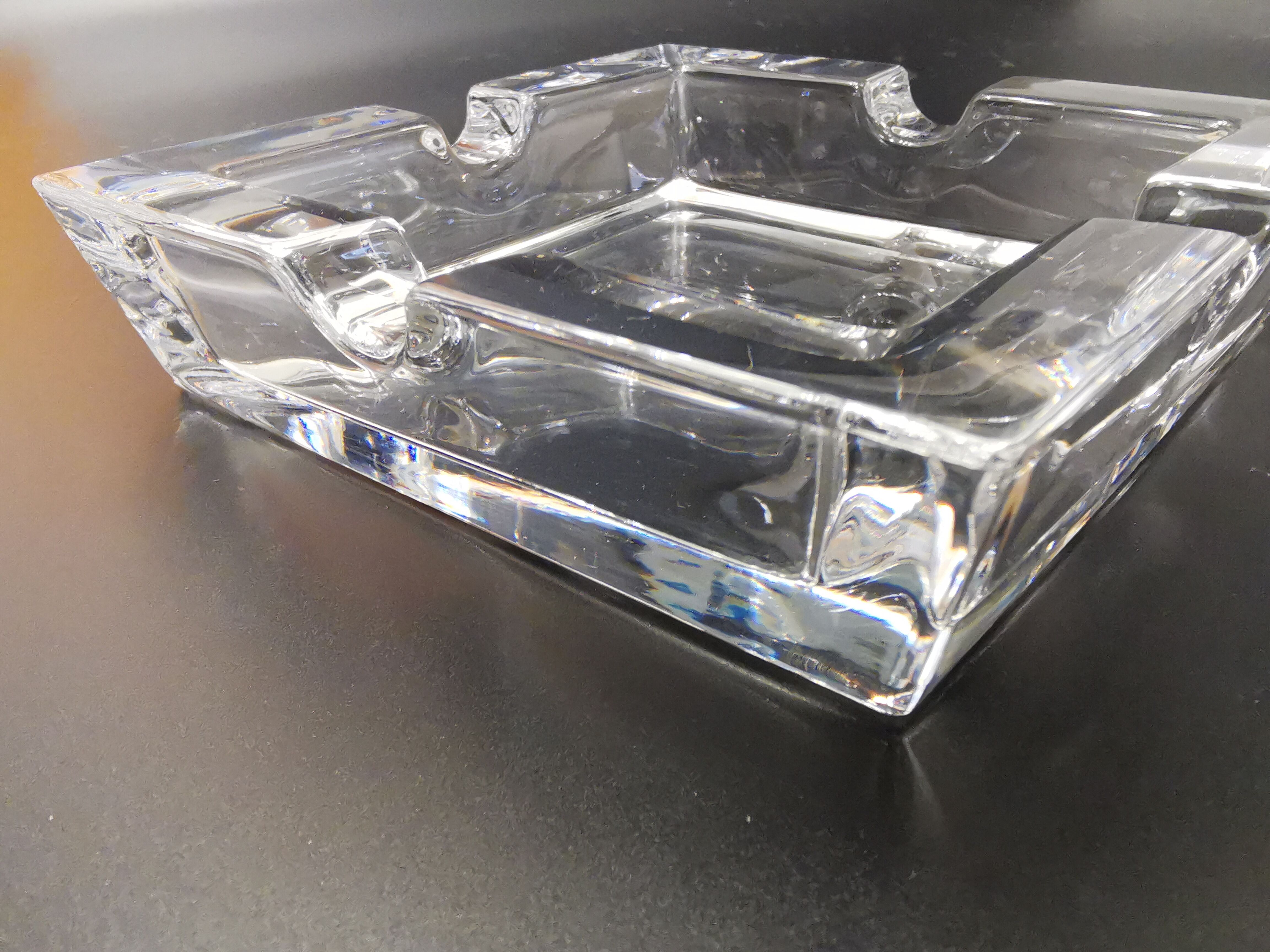 Imposing minimalist vintage crystal ashtray from the 70s