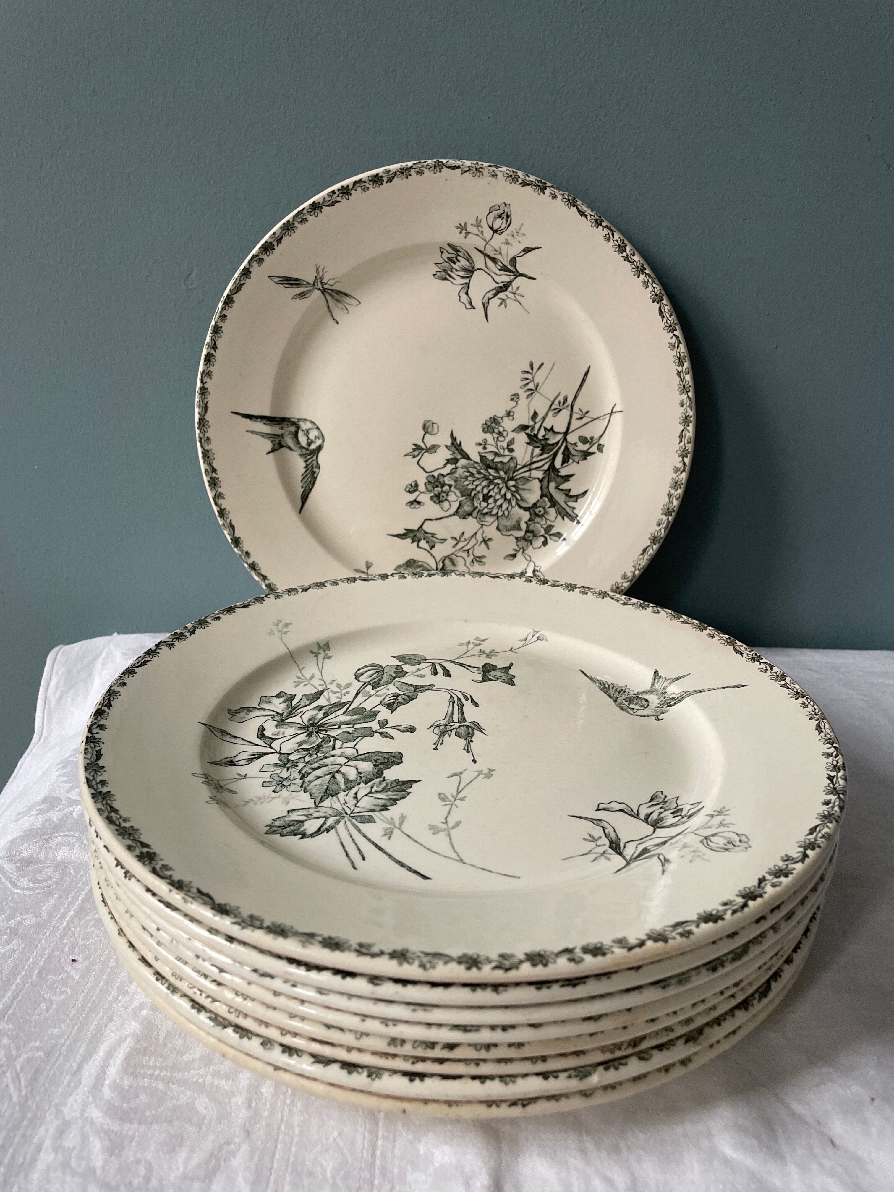 Set of 9 flat plates Terre de Fer XIXth Grand Dépôt E.Bourgeois
