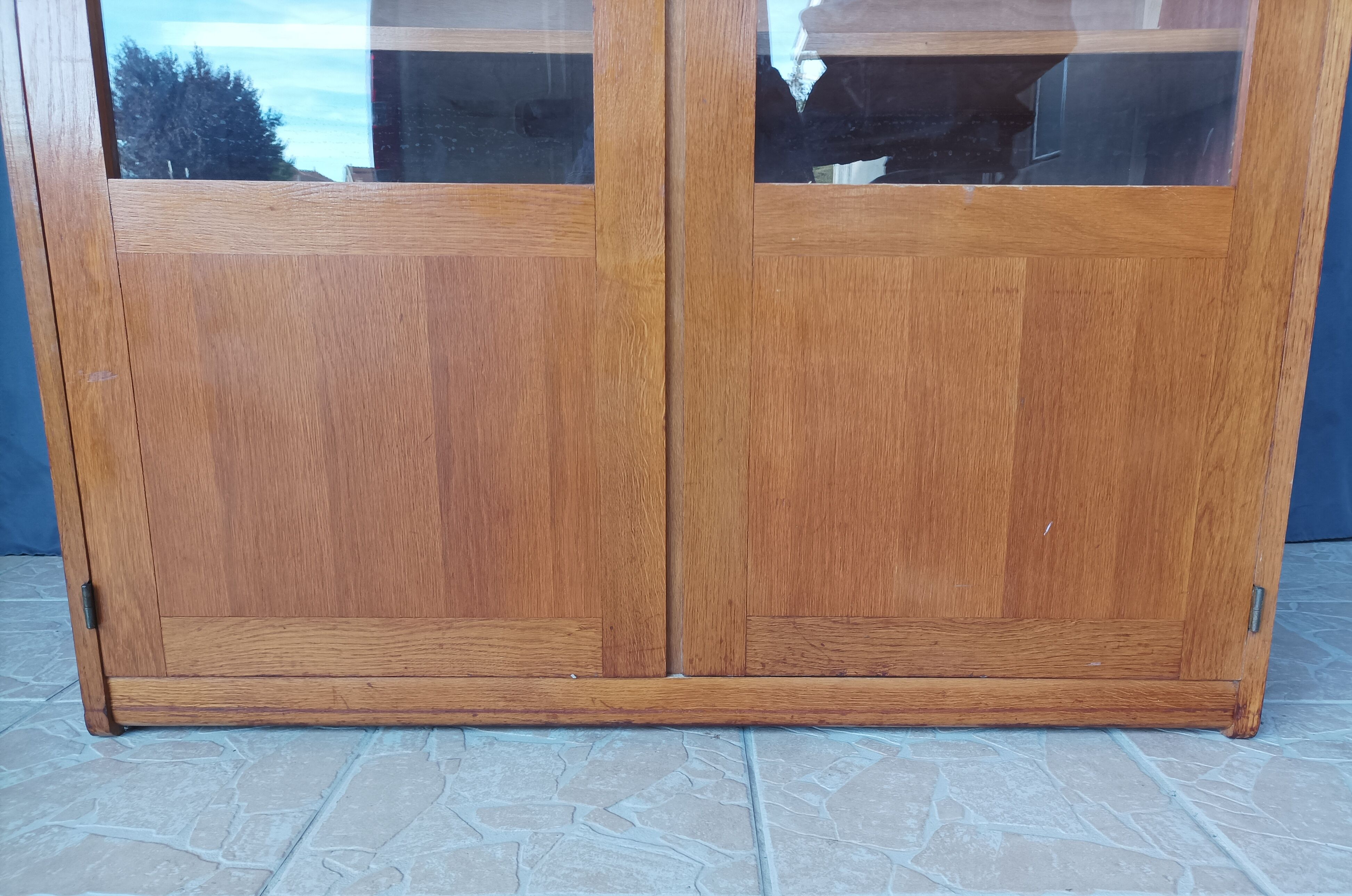 Vintage display bookcase in light oak