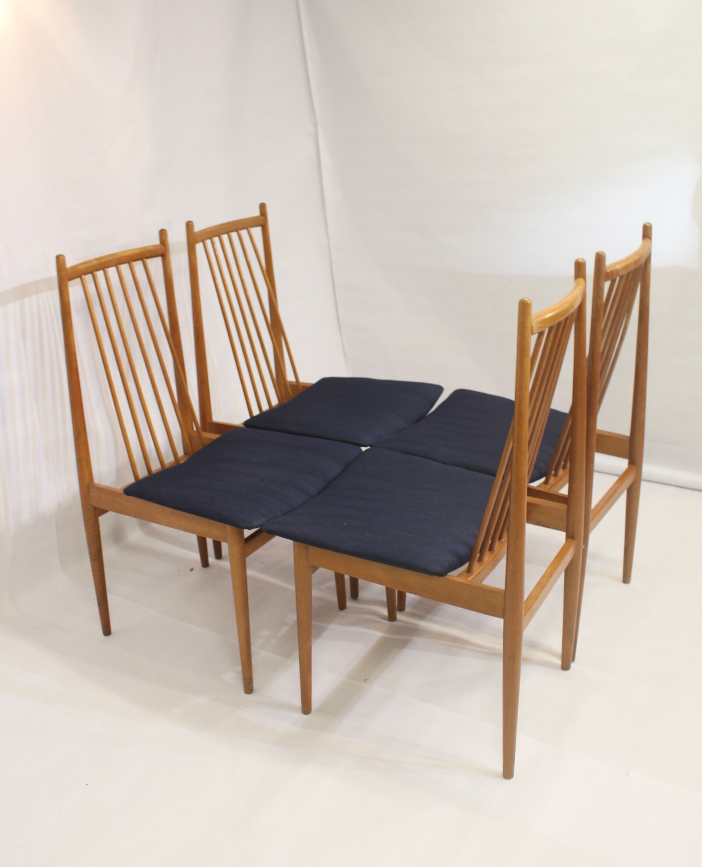 Set of 4 Scandinavian chairs year 70s