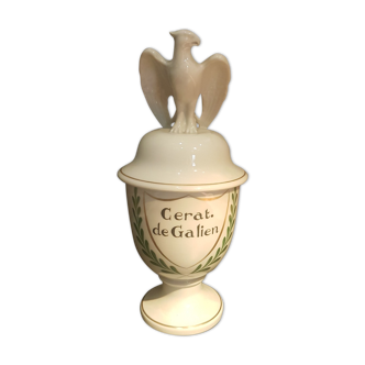 Porcelain pharmacy pot