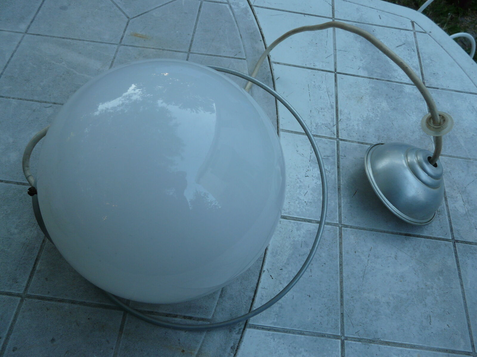 Ceiling lamp opaline ball years 40