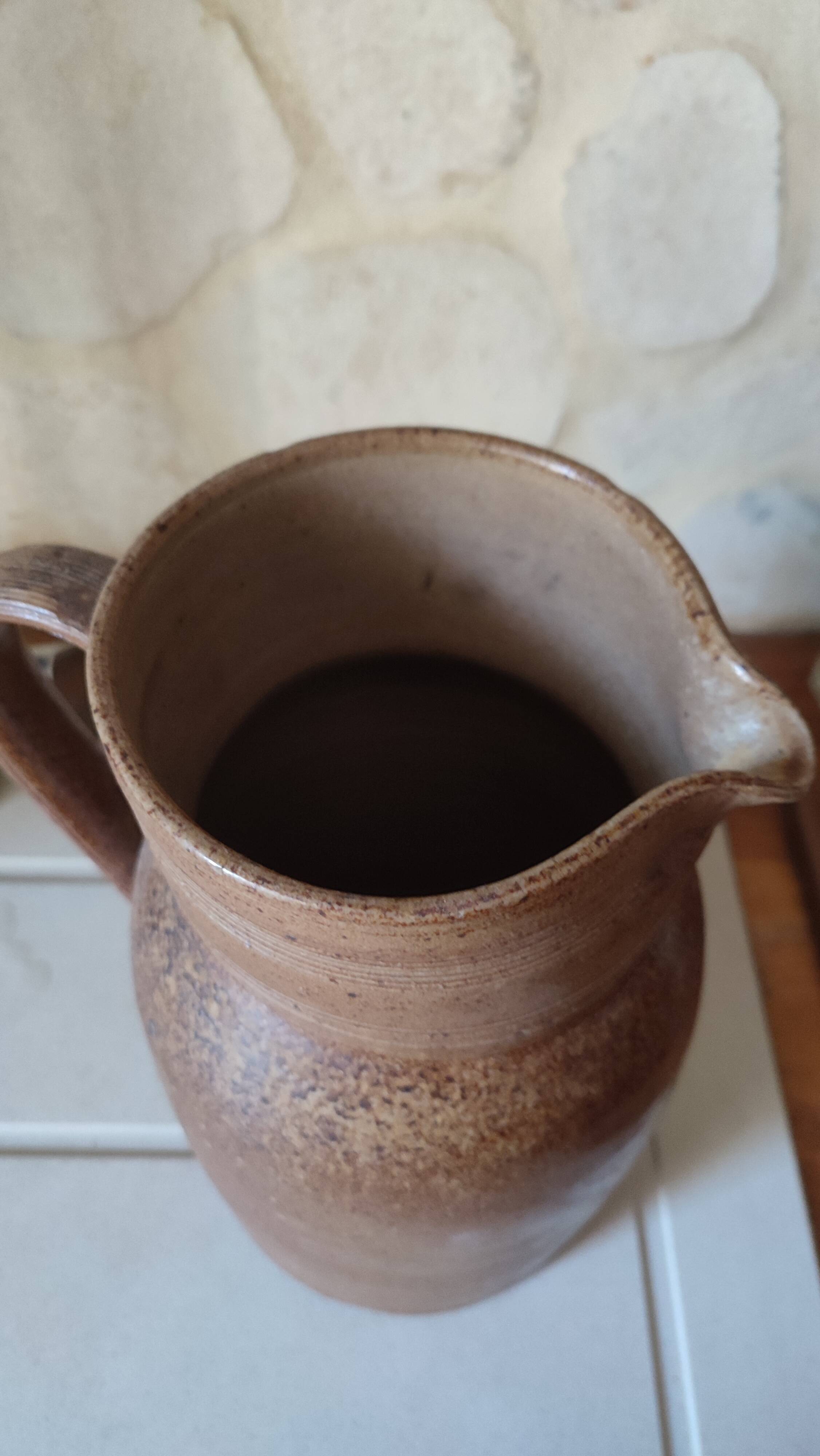 3 liter stoneware pitcher