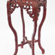 Sellette chinois en bois laqué rouge