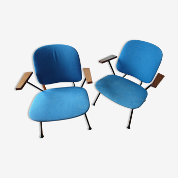 Pair of armchairs with wooden armrests by W.H. Gispen for Kembo, 1950s