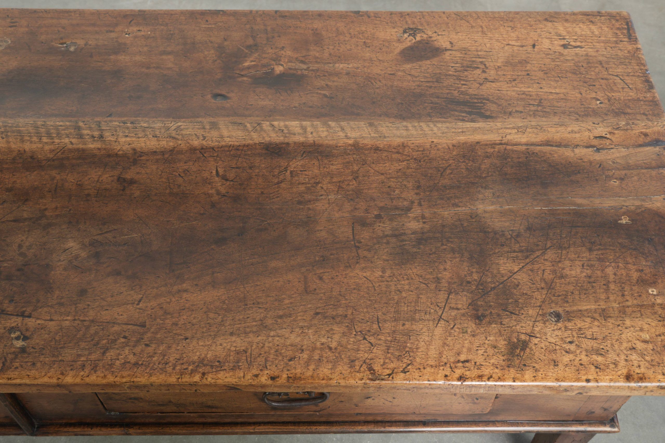 Antique walnut 18th-century Southern European coffee table with two drawers