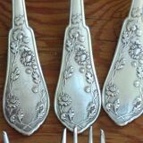 9 silver-plated Art Nouveau forks 1900-1920 with daisy decoration