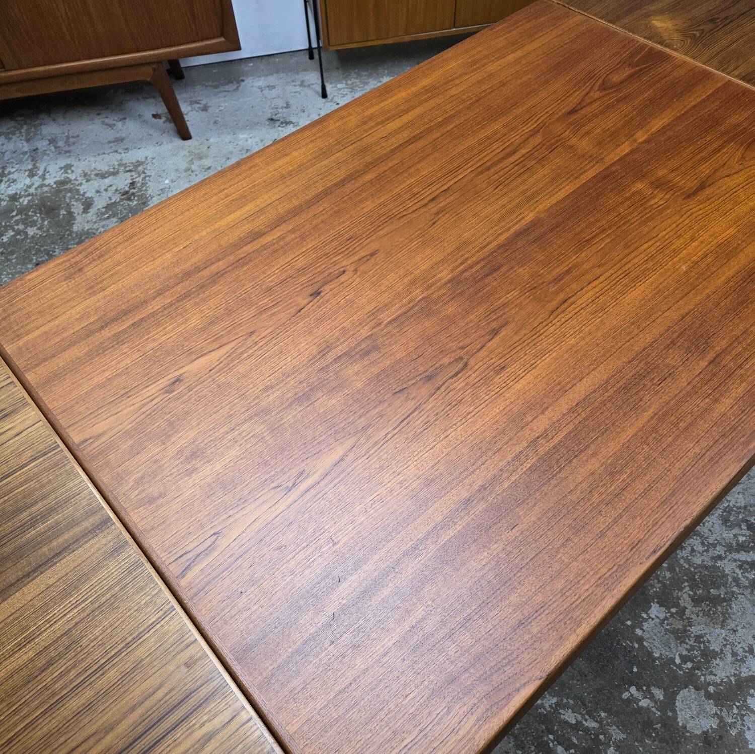 Table à manger danoise extensible par Henning Kjaernulf pour Vejle Stolefabrik, Danemark années 1960