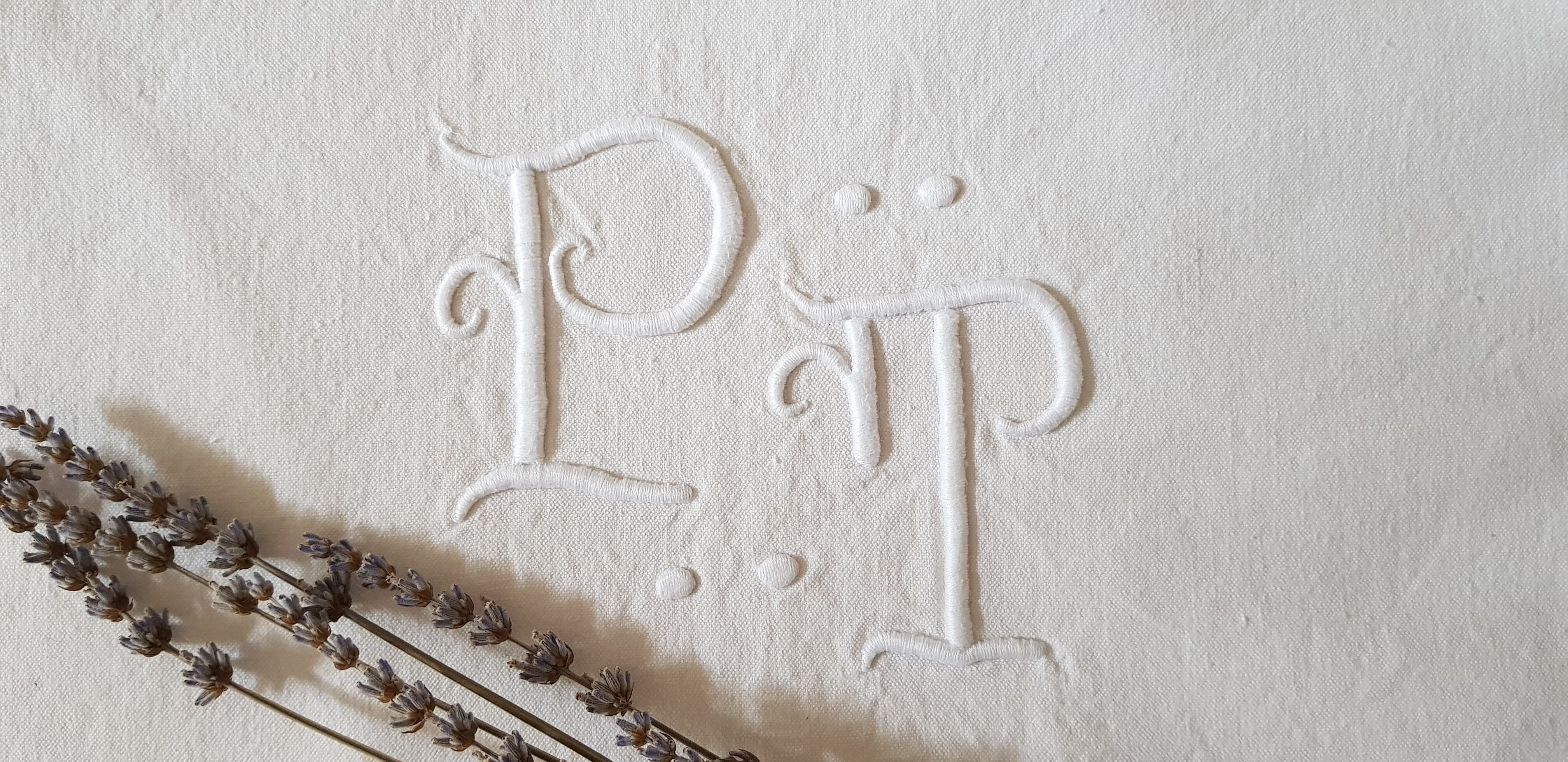 Monogrammed sheet pt