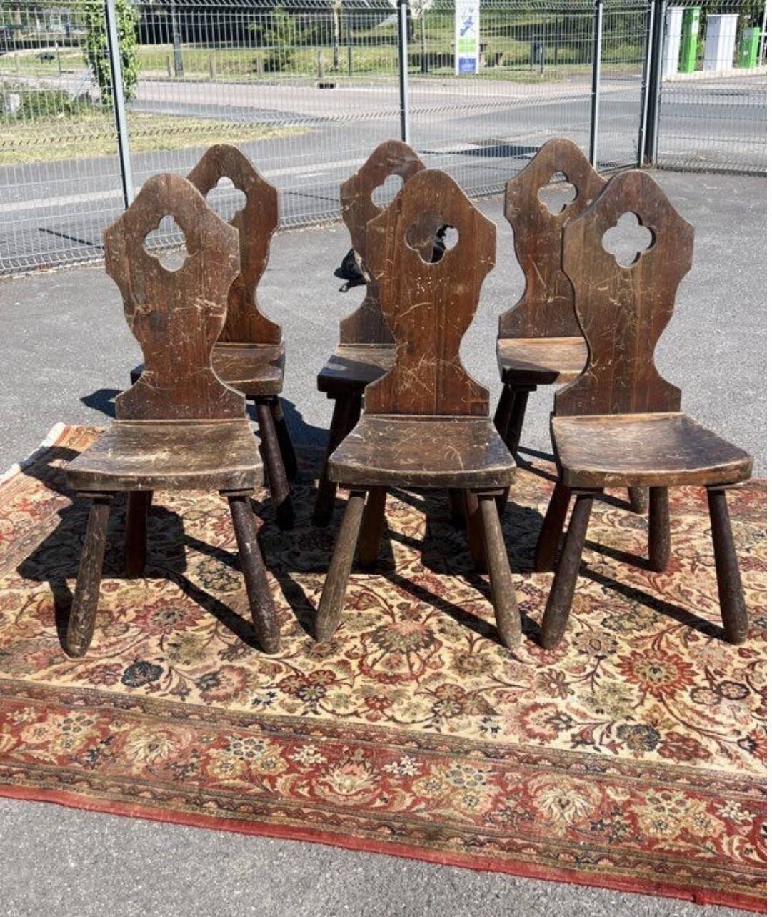 Lot 6 chaises brutalisées campagne montagne