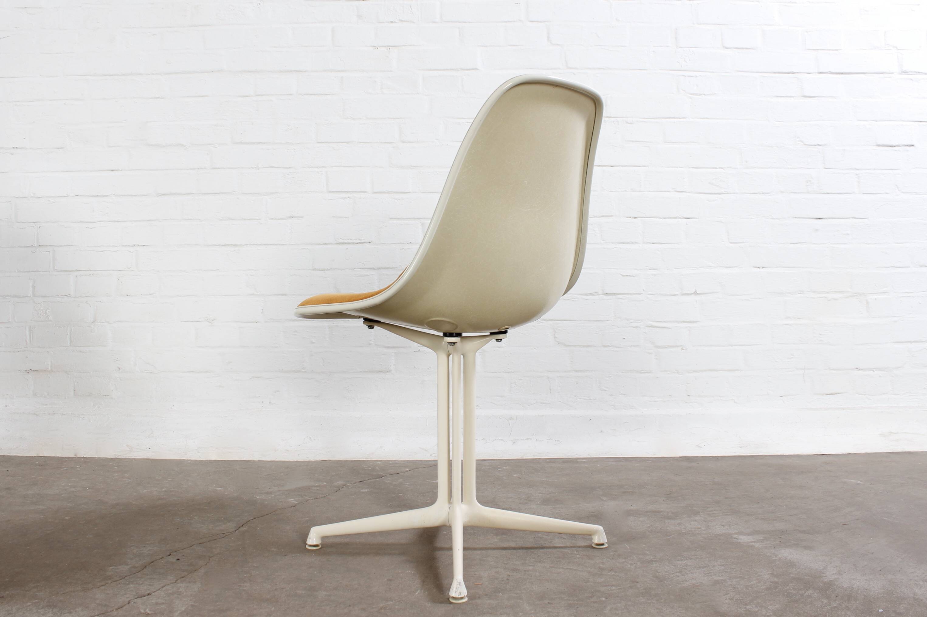 6-piece set of original Eames La Fonda side chairs Vitra Miller