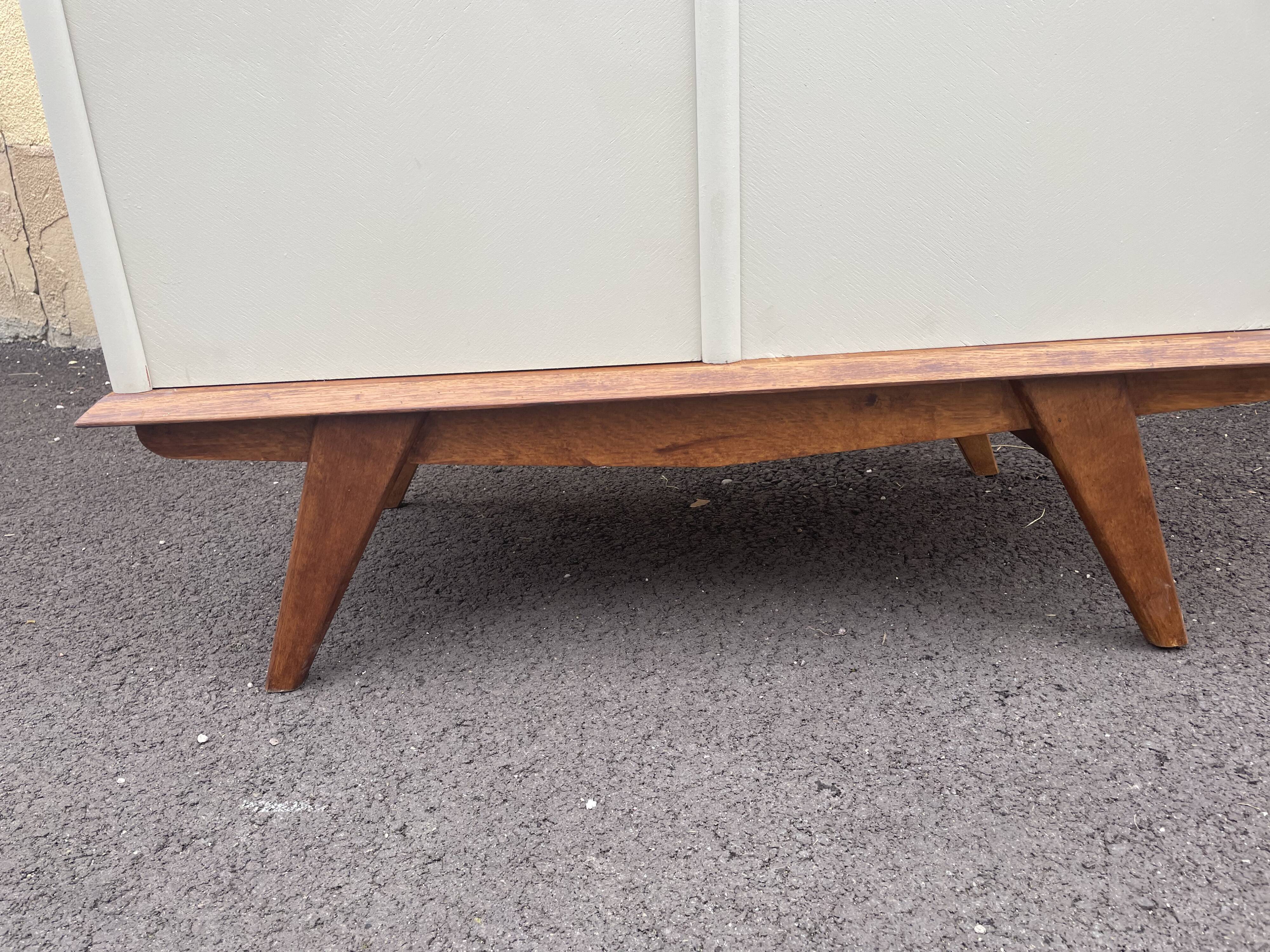 Vintage wardrobe feet compass