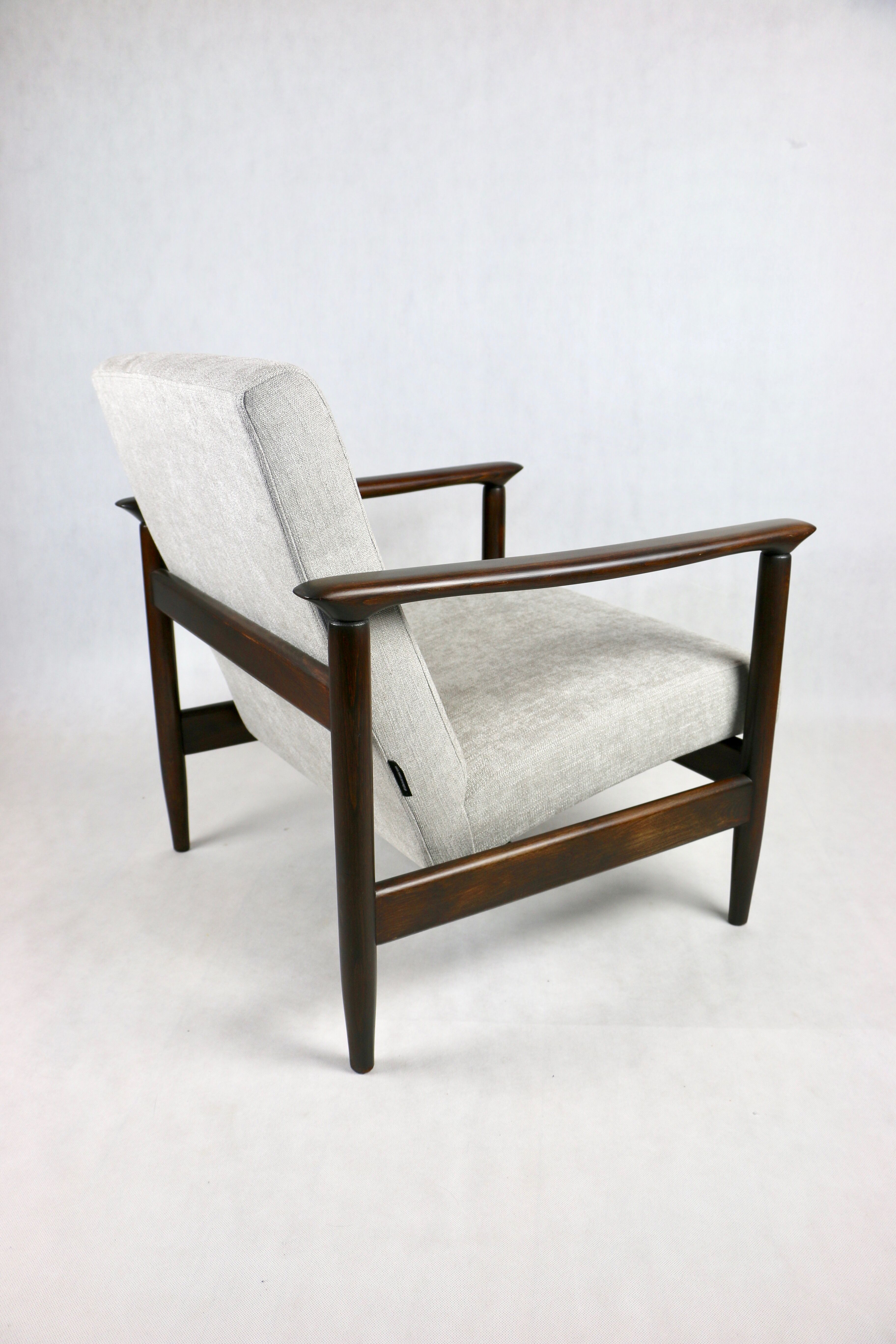 Light grey GFM-142 Chair by Edmund Homa, 1970s