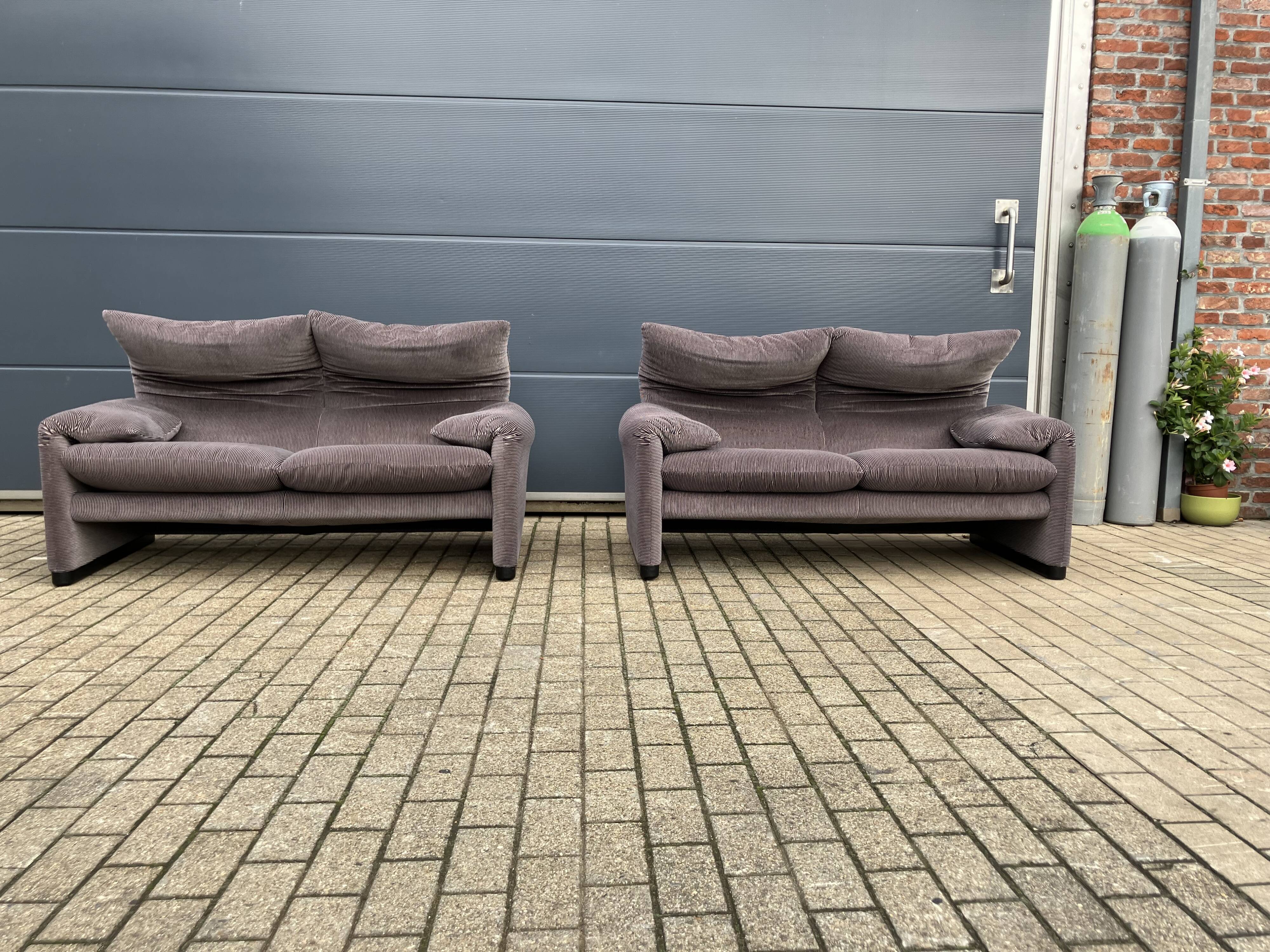 2x Cassina Maralunga 2zit original ribble fabric