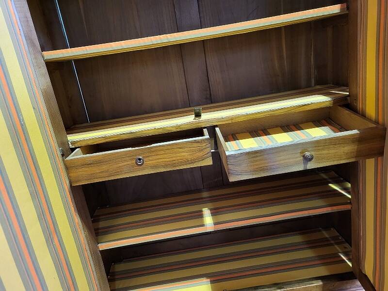 BUR WALNUT CABINET 2 DOORS 2 DRAWERS