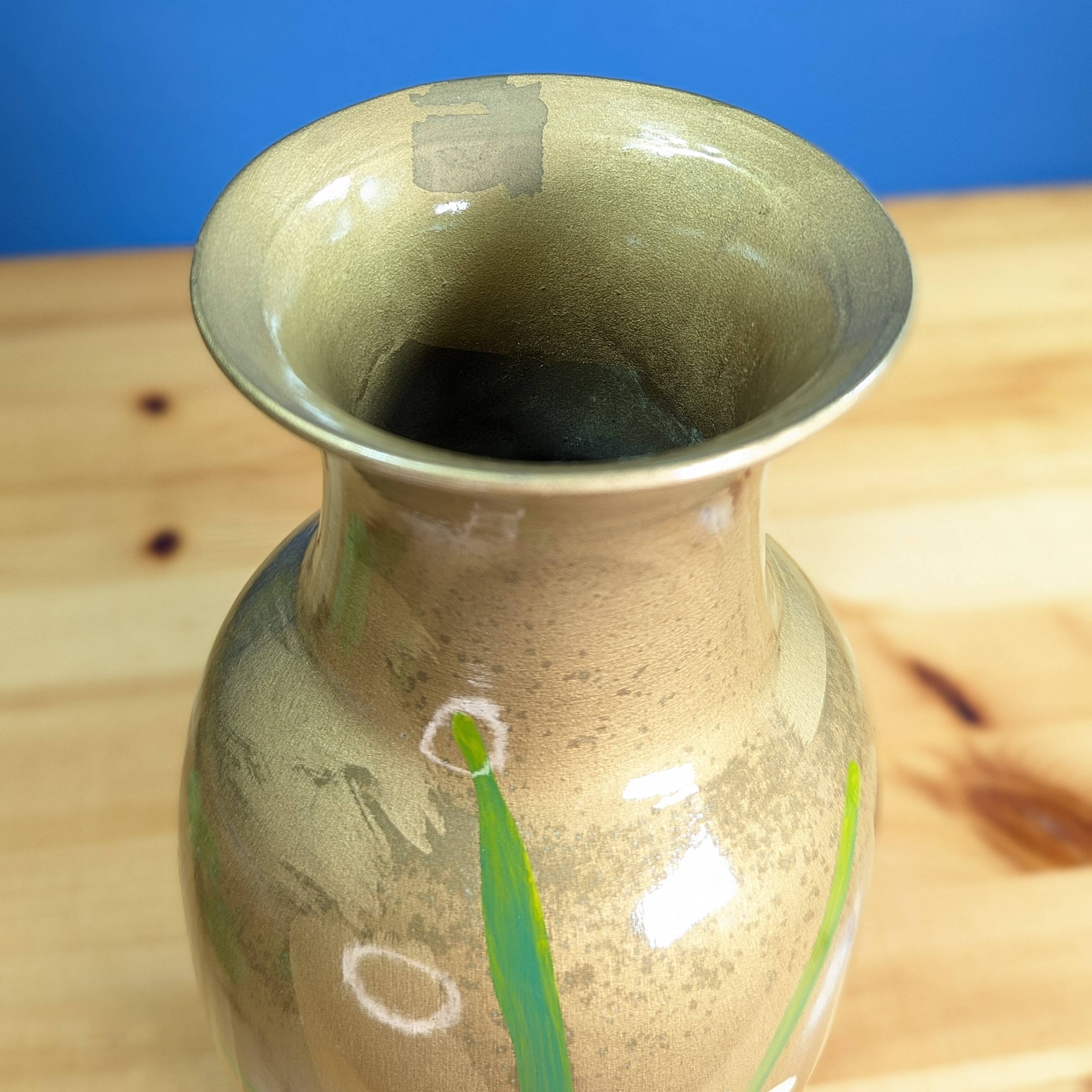 Old Indian Floral Vase Hand Painted Green Gold Background 25cm